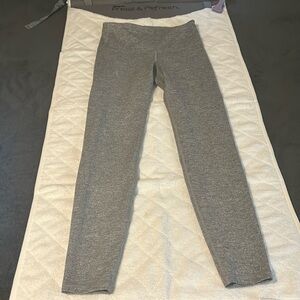 Women’s Medium Old Navy Workout Tights/Leggings